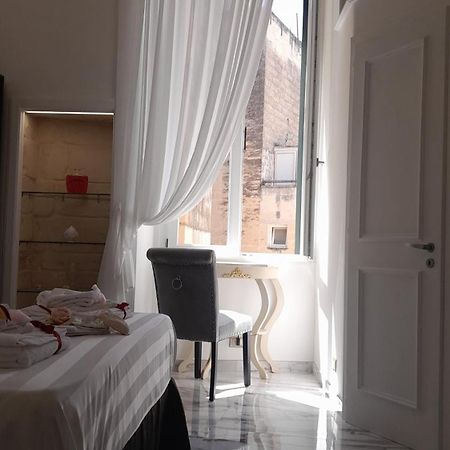 Bed and Breakfast La Dimora Di Re Idomeneo Lecce Exterior foto