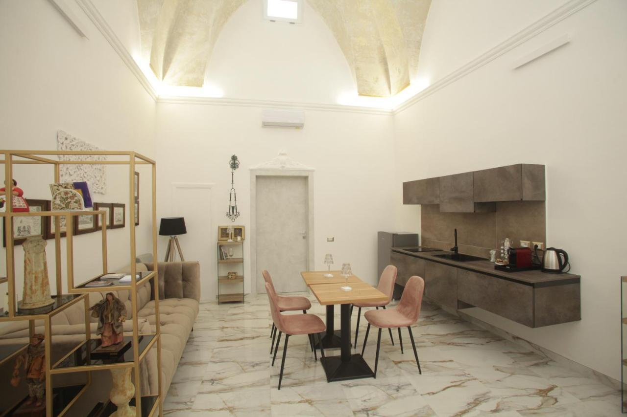 Bed and Breakfast La Dimora Di Re Idomeneo Lecce Exterior foto