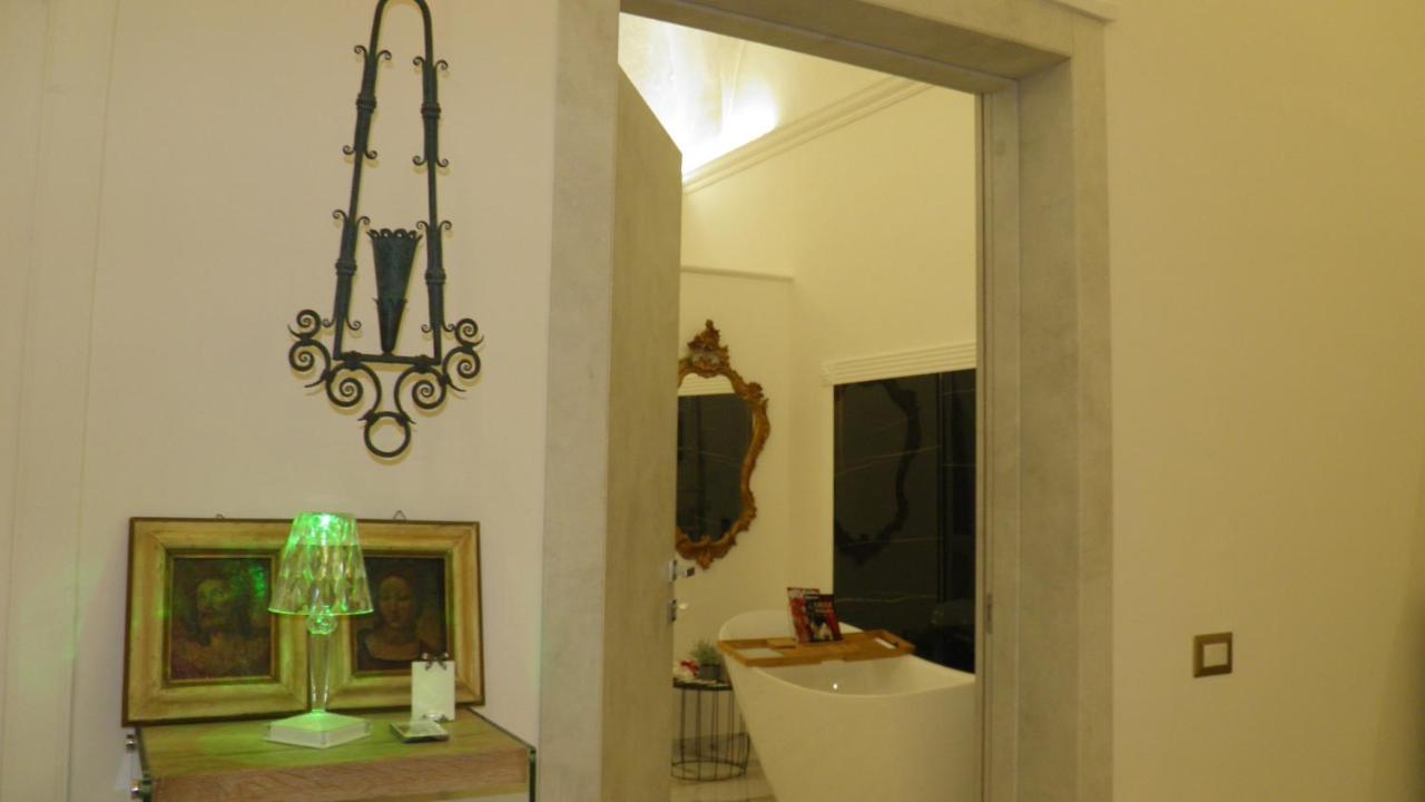 Bed and Breakfast La Dimora Di Re Idomeneo Lecce Exterior foto