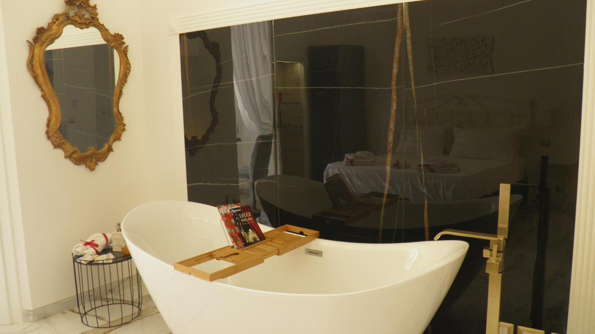 Bed and Breakfast La Dimora Di Re Idomeneo Lecce Exterior foto